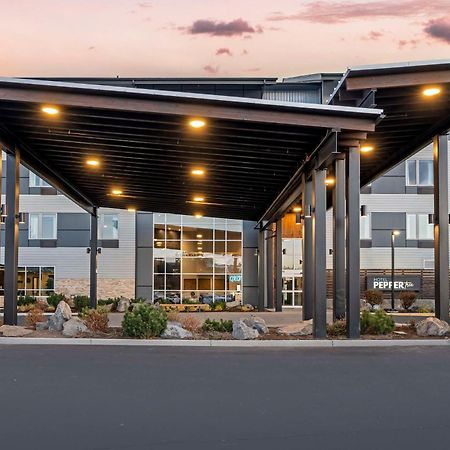 Best Western Premier Peppertree Inn at Bend Exterior foto