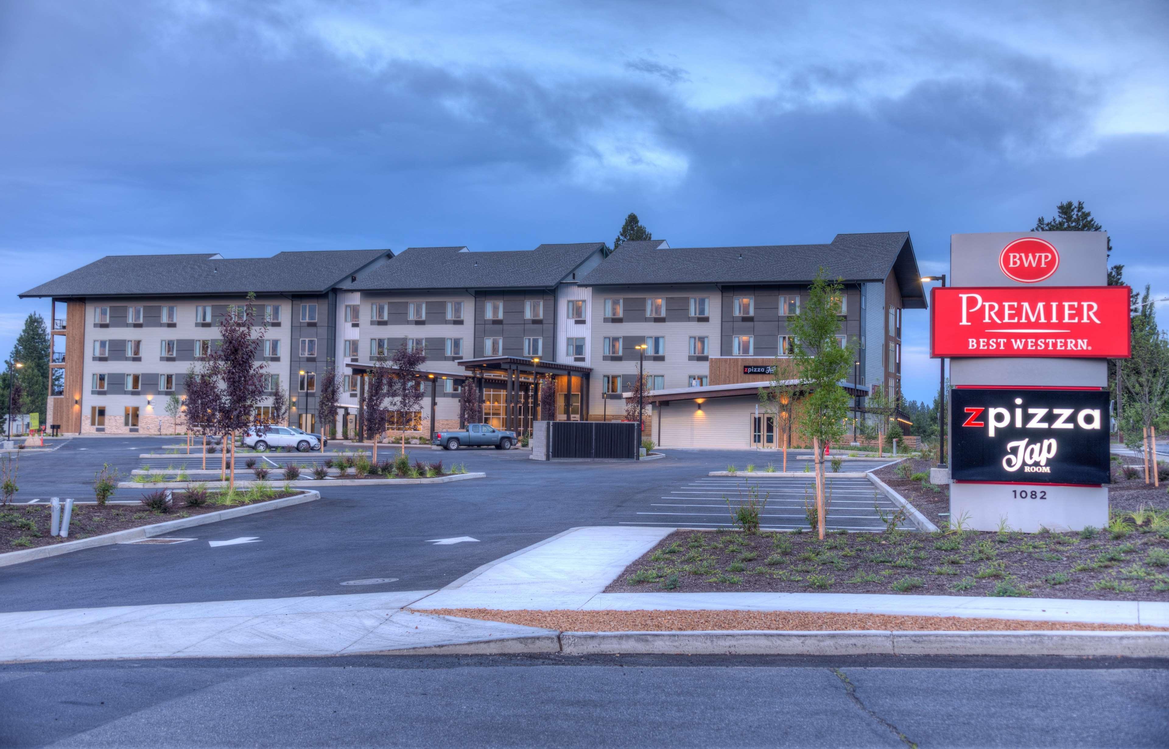 Best Western Premier Peppertree Inn at Bend Exterior foto